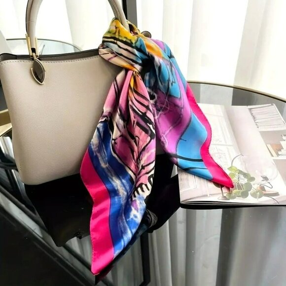 NWT - Elegant Women's Printed Square Scarf (SKU 0228) - Picture 1 of 4